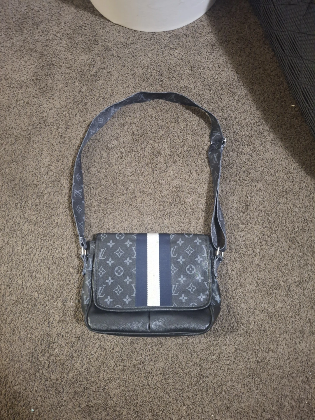 Louis Vuitton Monogram Eclipse Messenger Bag - photo 3