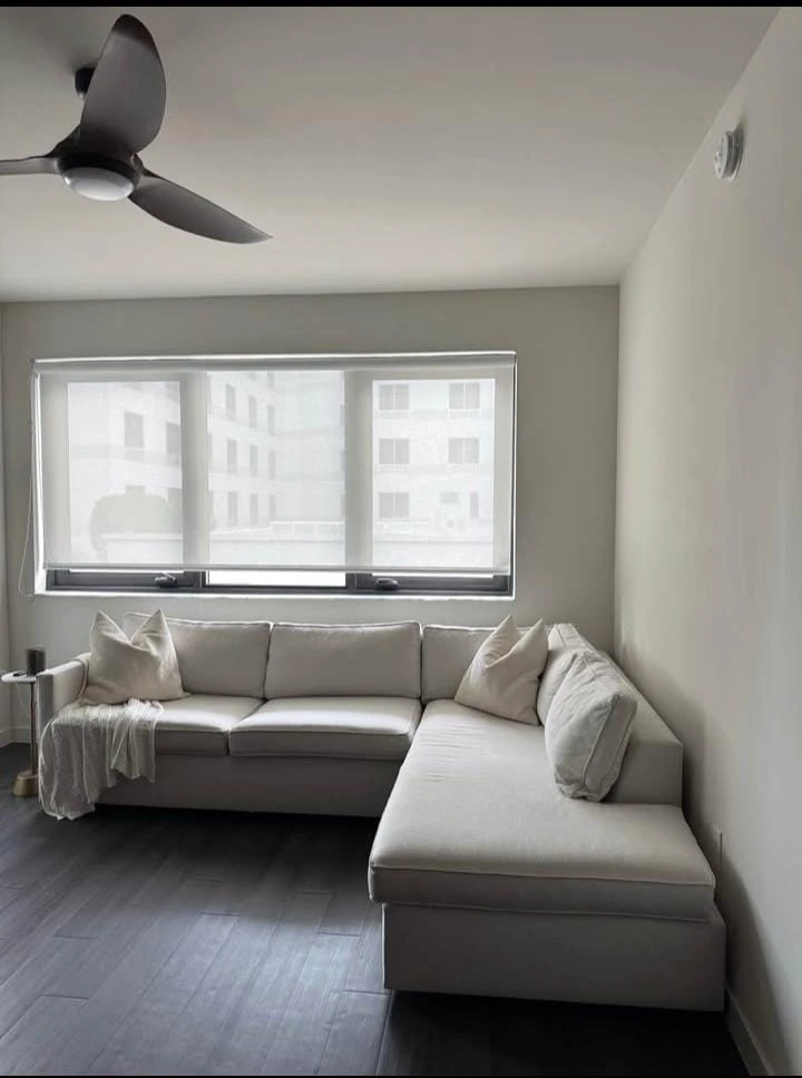 Couch - photo 4