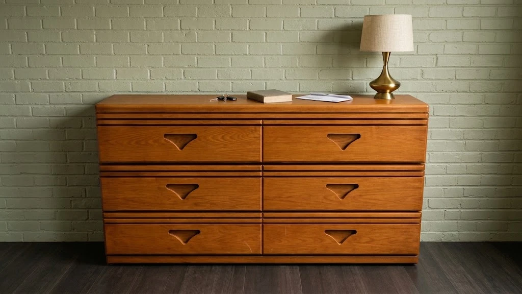 Six-Drawer Wooden Dresser - photo 2