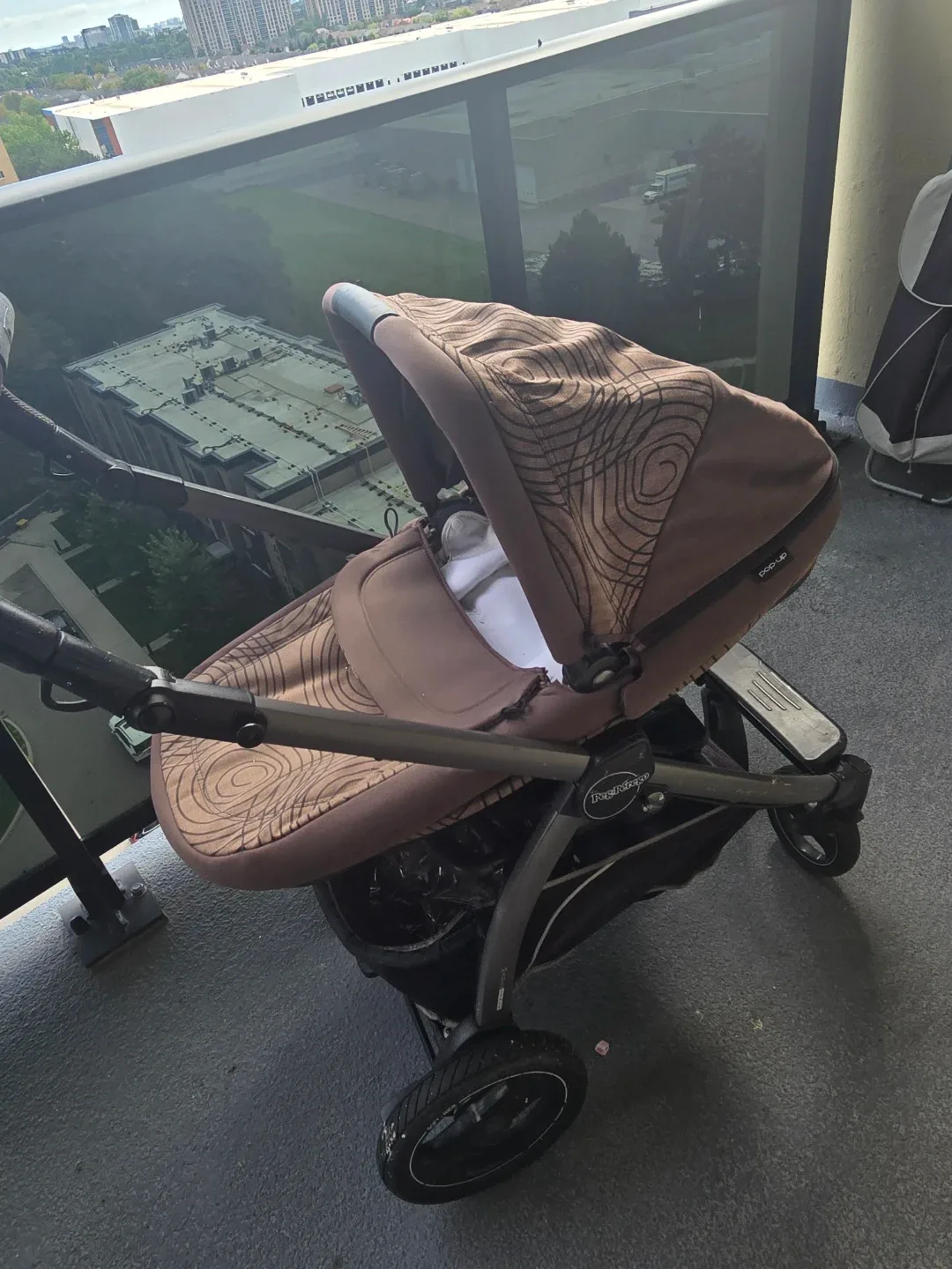 Peg Perego Stroller, bassinet and  Car Seat and base.