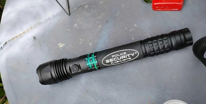 Police Security Flashlight - photo 2