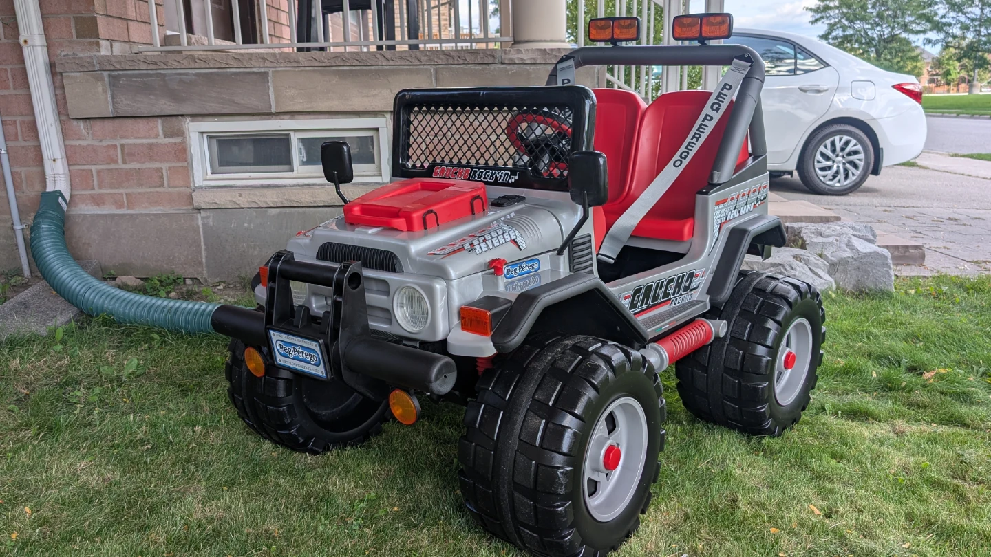 Peg Perego Gaucho ride on jeep