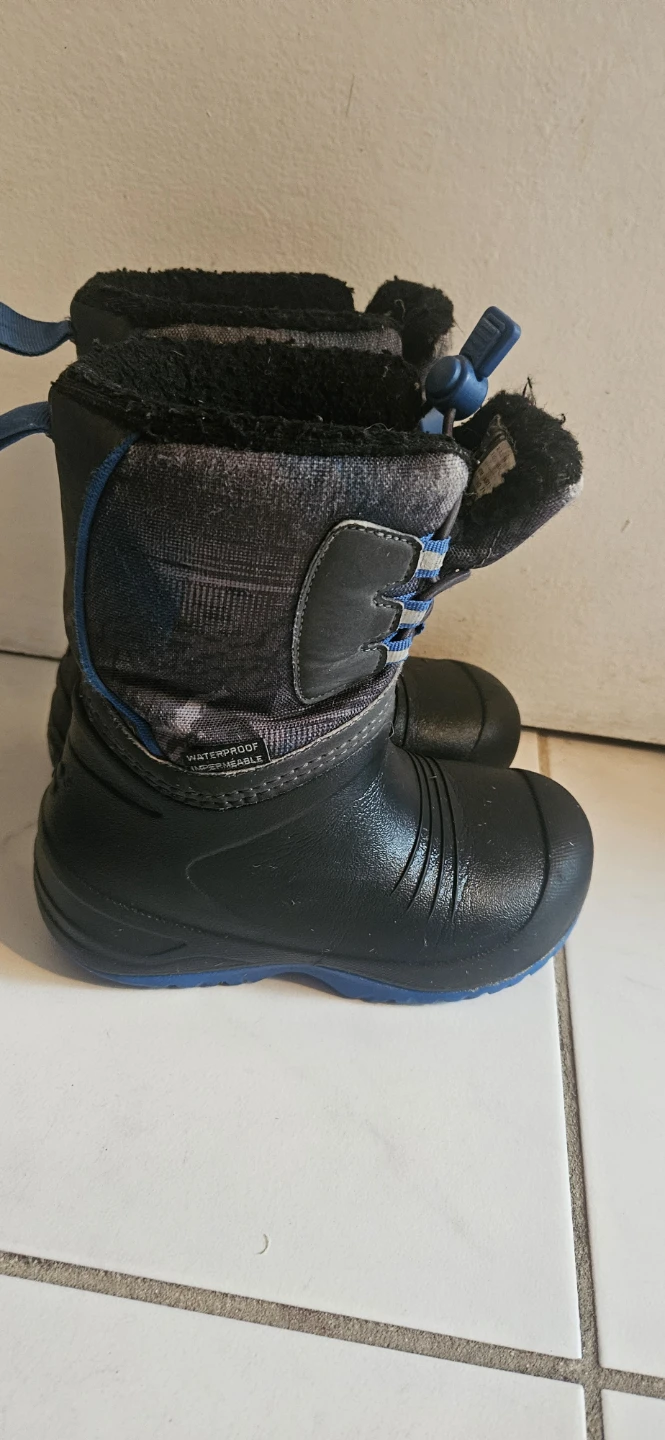 Winter boots