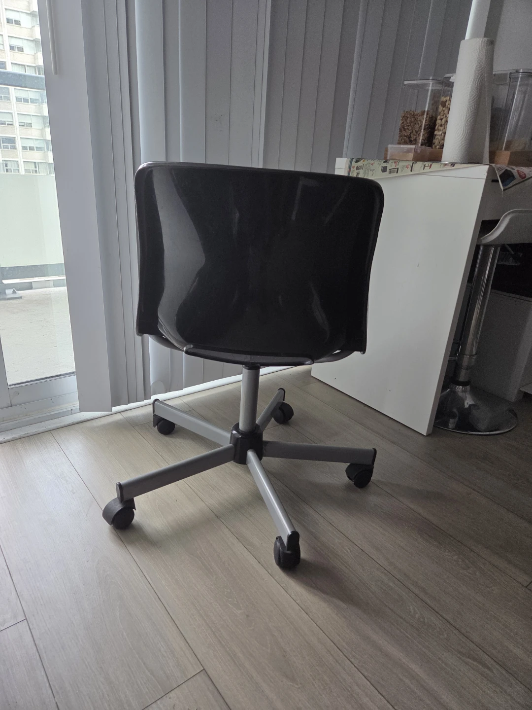 Black task chair with casters - photo 4