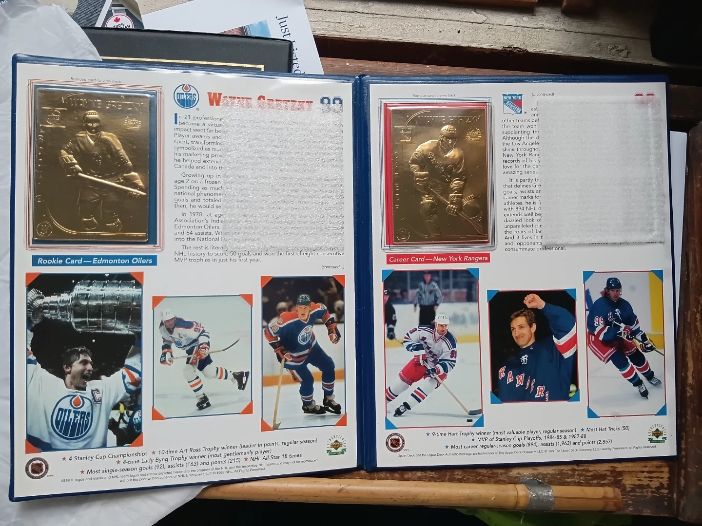 Wayne Gretzky 22kt Gold Rookie and Career Card Set - photo 2