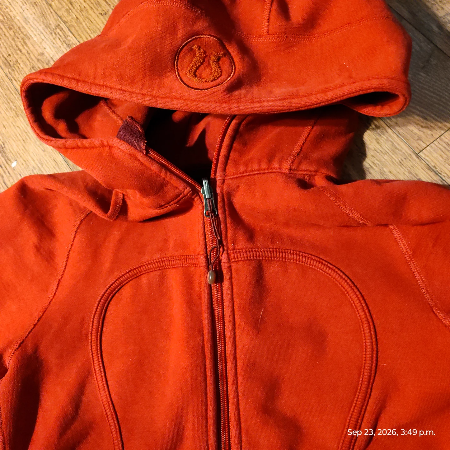 Lululemon Red Full Zip Hoodie - photo 2