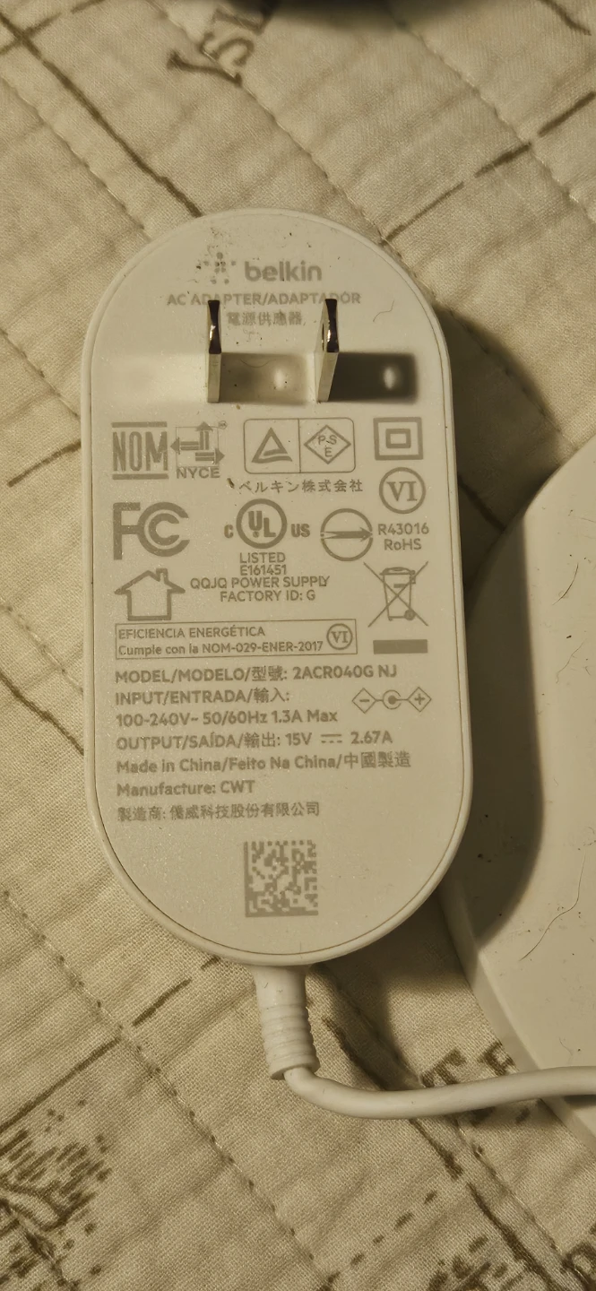 Belkin BOOST CHARGE Pro 2-in-1 Wireless Charger - photo 3