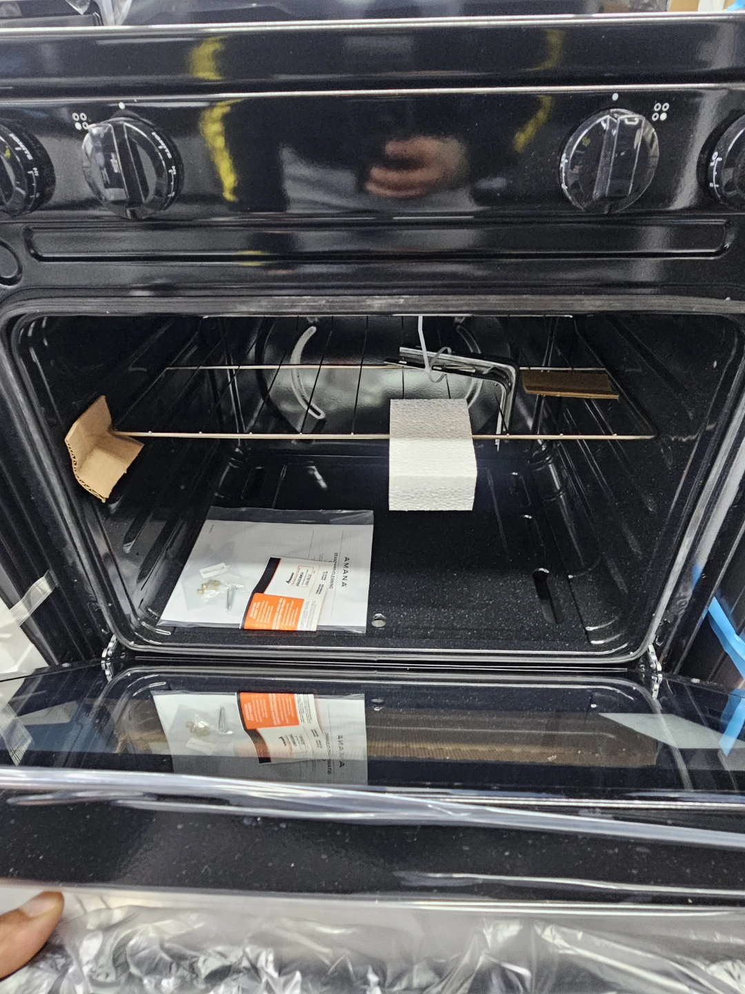 New Amana 30in Stainless steel Gas Range Stove - photo 2