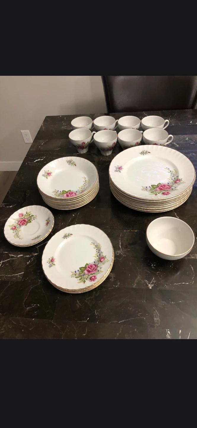 Crown Special Royal Rose, White Mist Dish Set