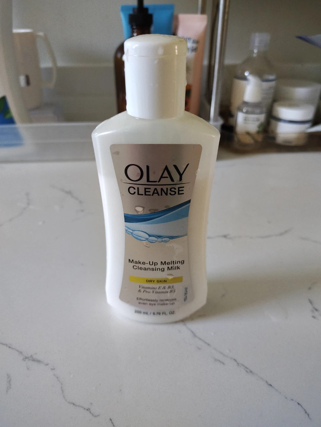 Olay Cleanse Make-Up Melting Cleansing Milk 200ml