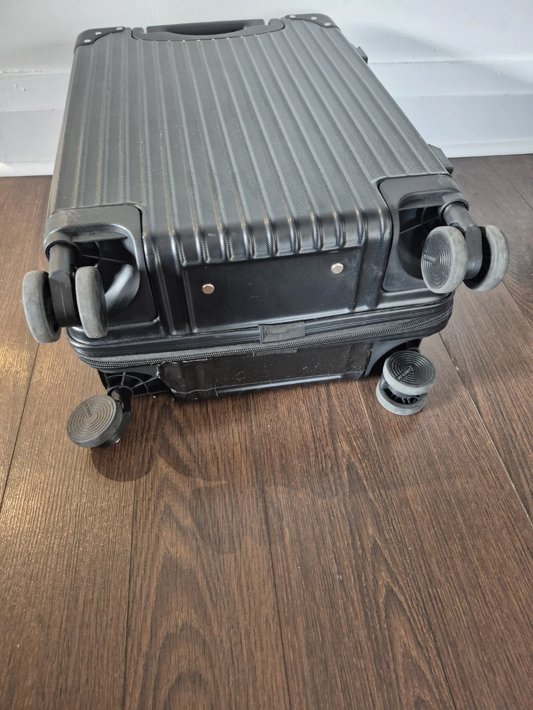 Hardshell Carry On Luggage - photo 4