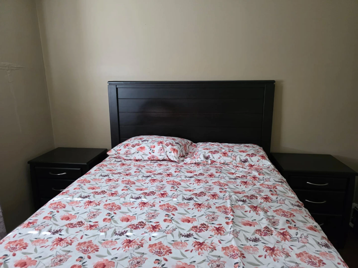 Queen Boxed Bed Frame with Nightstands - photo 2