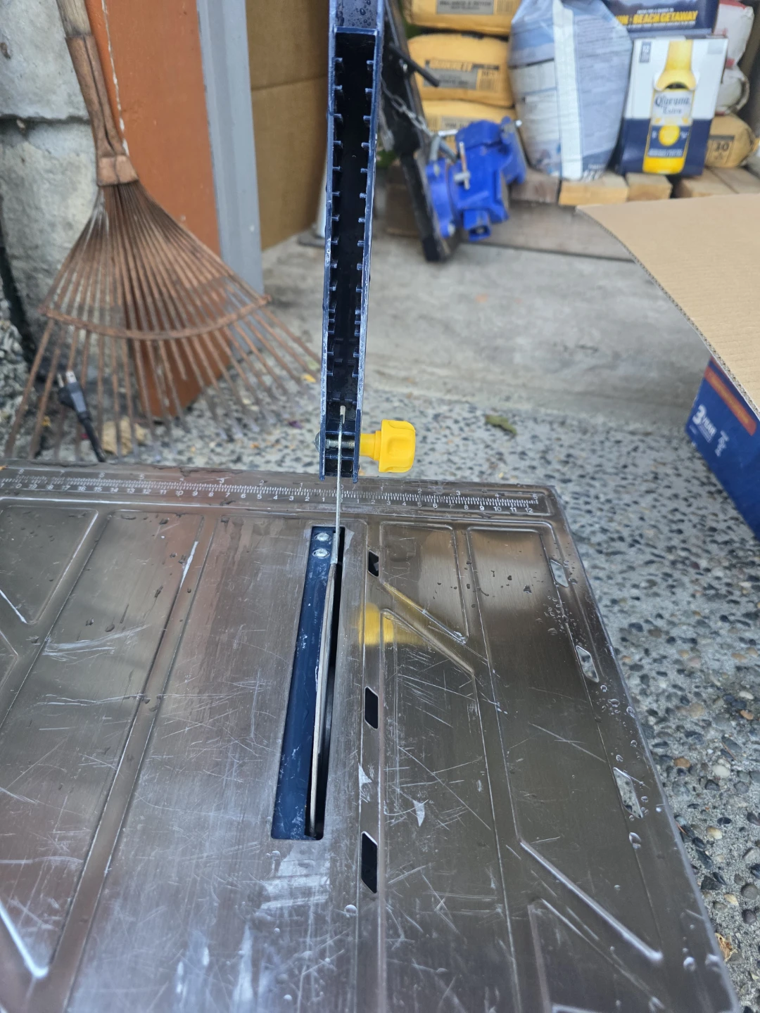 Mastercraft 7-inch Wet Tile Saw and 24  inch tile cutter - photo 3
