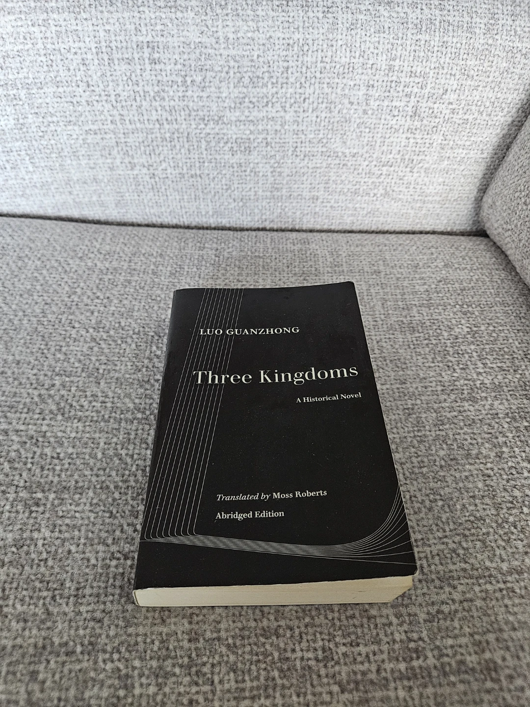 Three Kingdoms by Luo Guanzhong (Abridged) Moss Roberts
