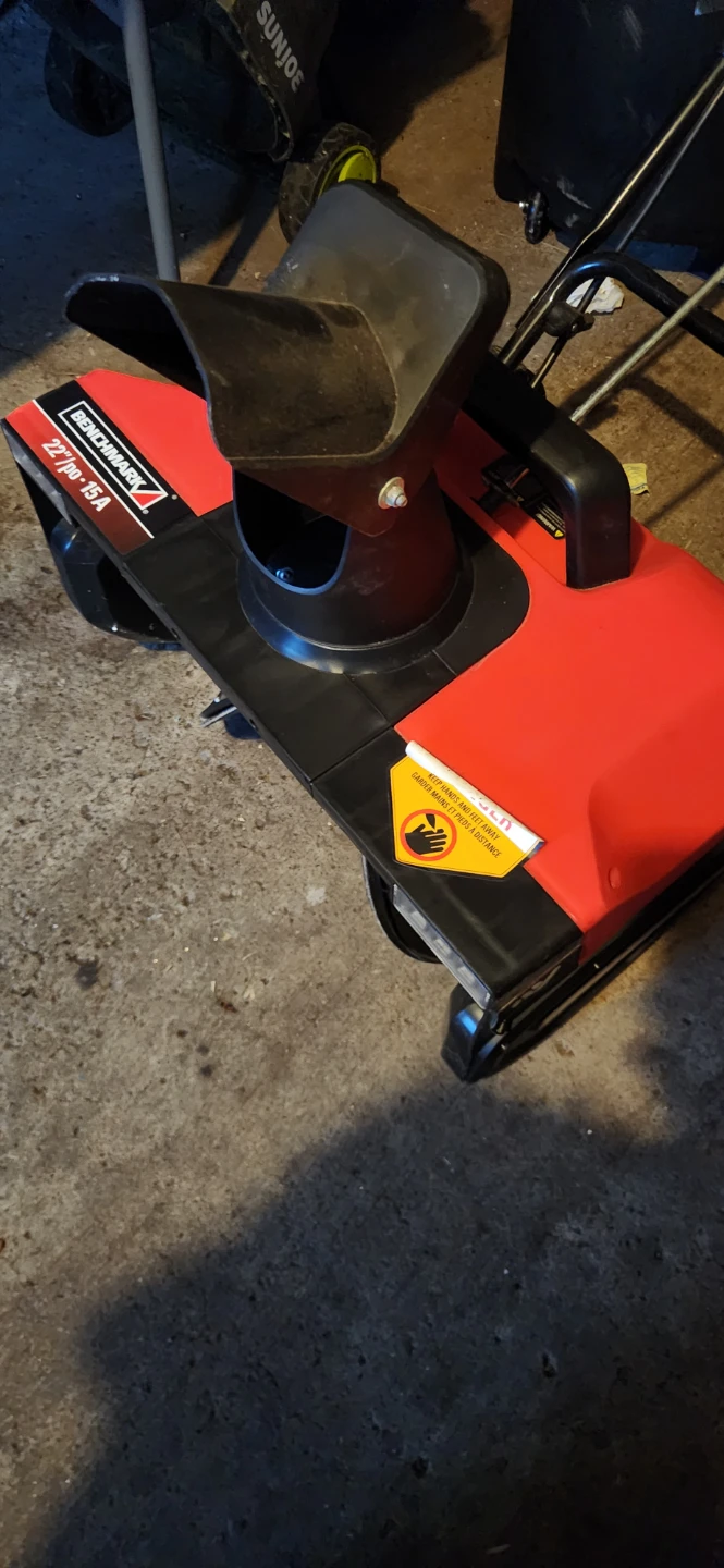 Benchmark 22-inch 15A Electric Snowblower - photo 4