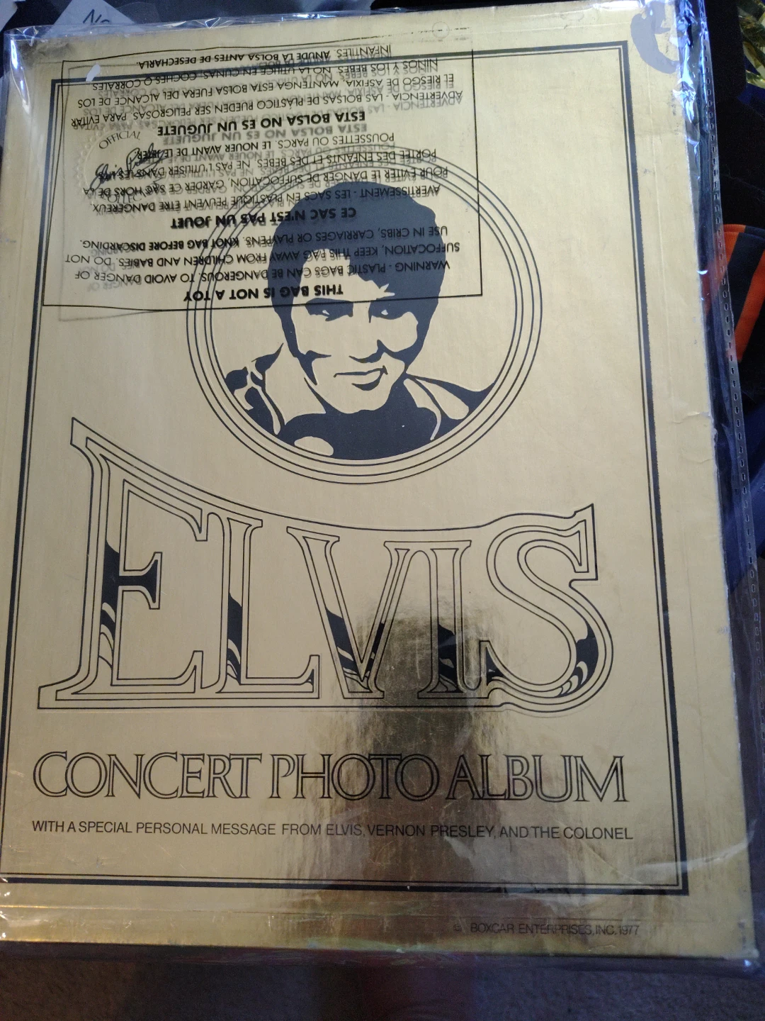 Vintage 1977 Elvis Presley Concert Photo Album