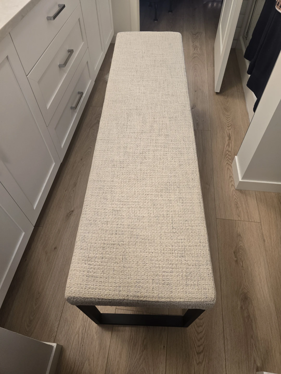 CRATE AND BARREL. 60 IN HIGH QUALITY BENCH - photo 3