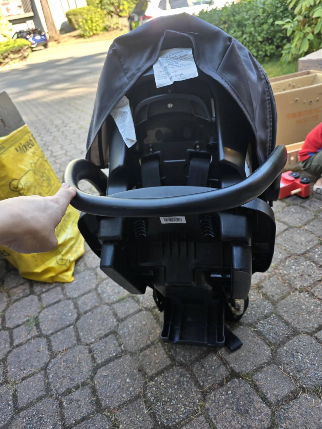 Evenflo Infant Car Seat with Base - photo 3