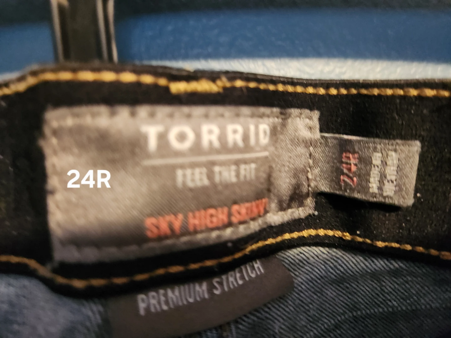 Torrid Sky High Boyfriend Jeans Size 24R - photo 2