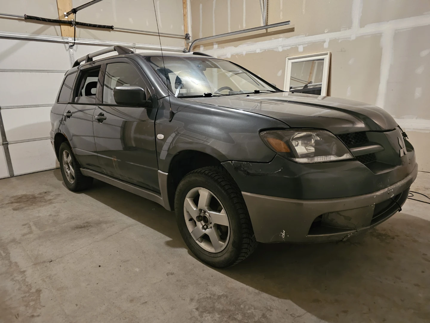 2003 Mitsubishi Outlander *Remote Start* - photo 2