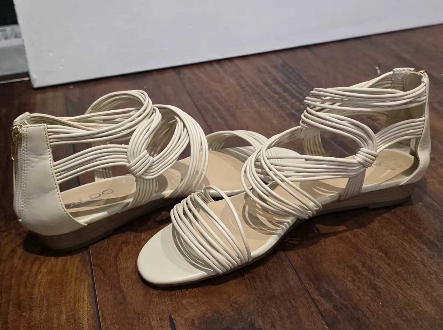 ALDO Peppe Strappy Sandals White size 9 - photo 3