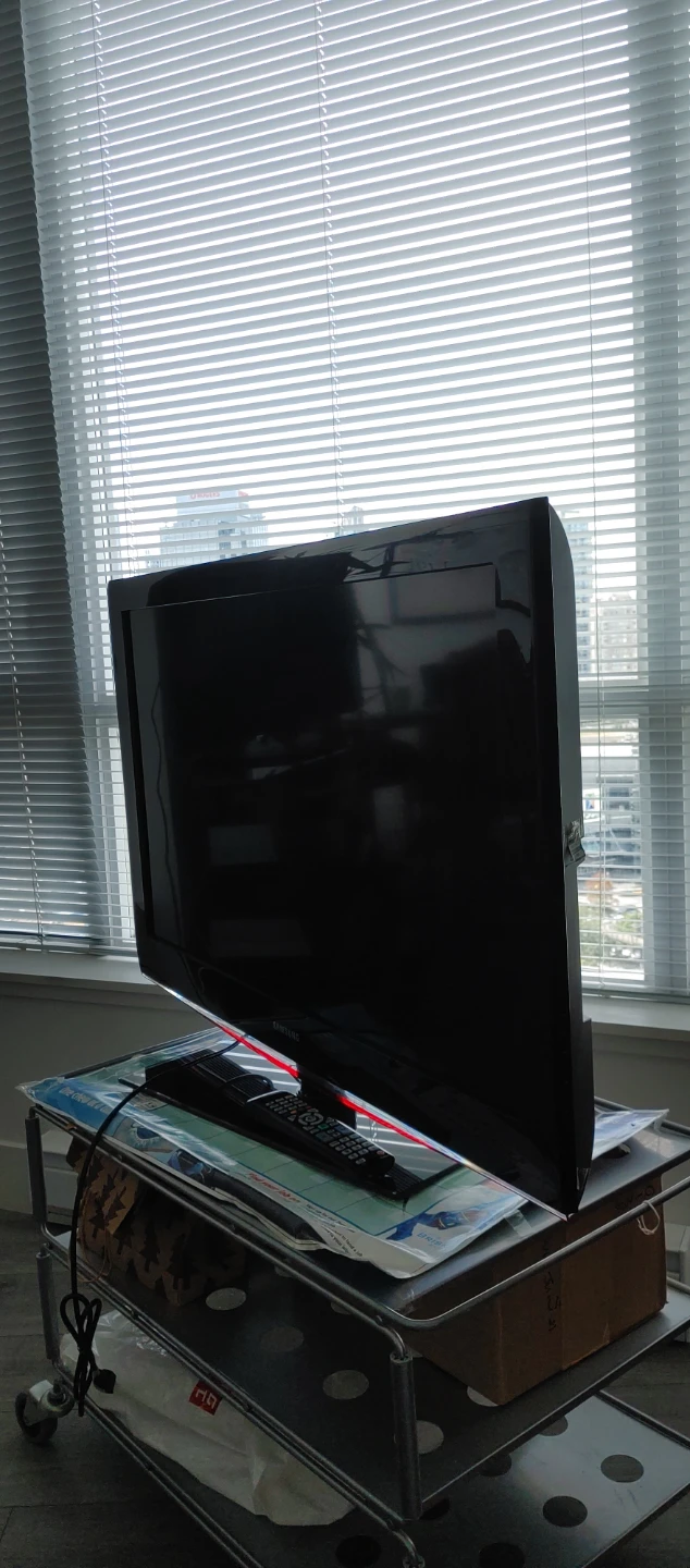 Samsung 40-inch TV with Roku Streaming Stick - photo 5