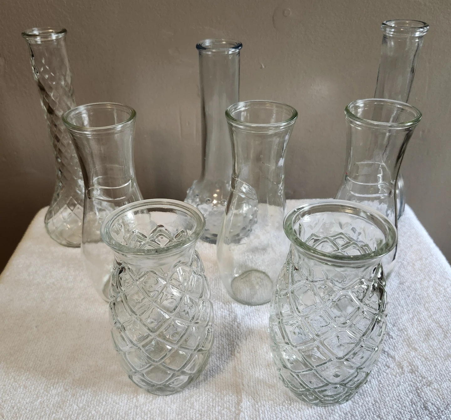 8 Clear Glass Vases, different sizes - New