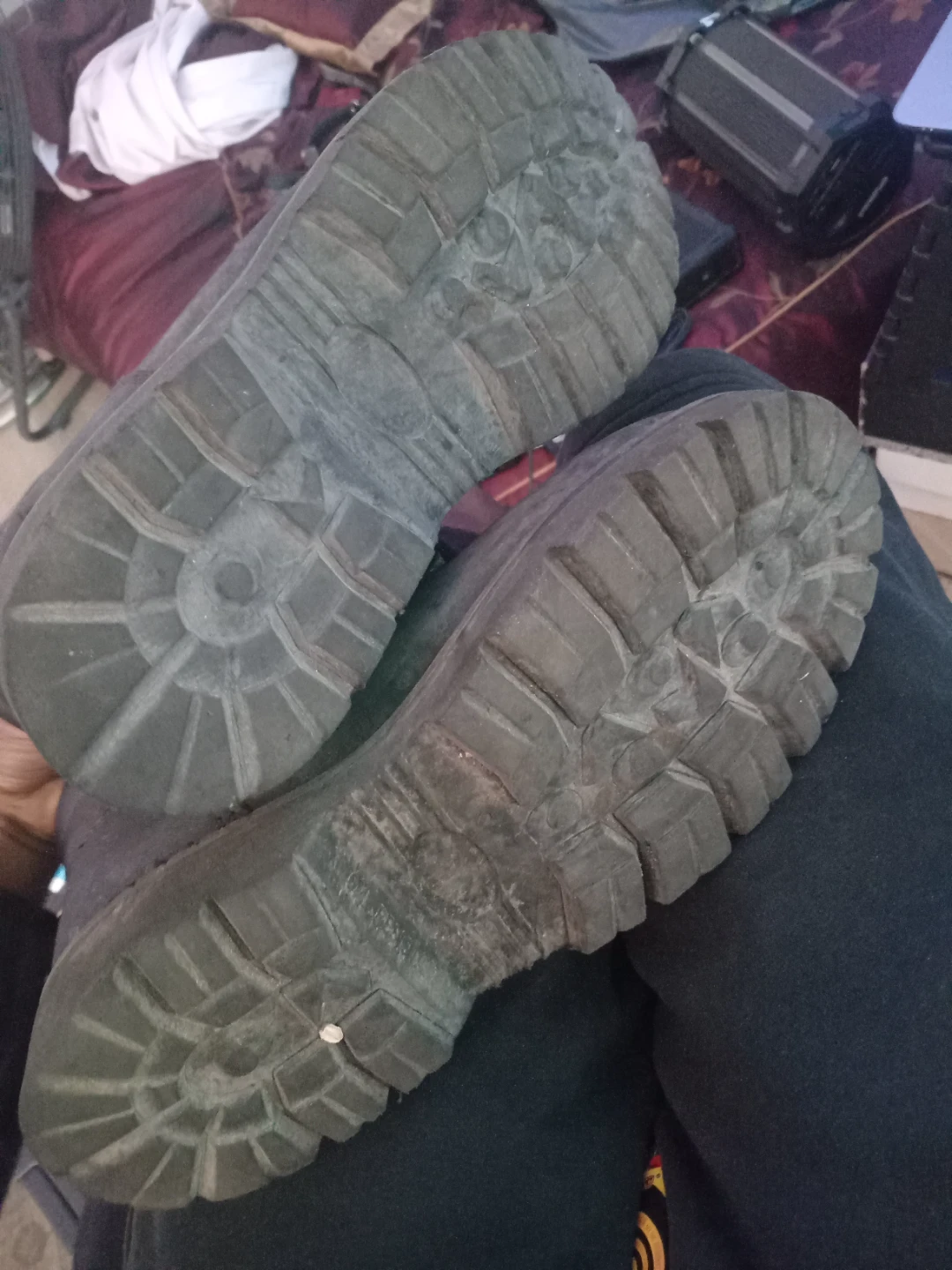 Size 9 workboots - photo 2