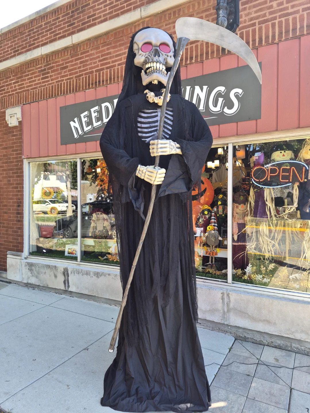 New 11ft  Grim Reaper Halloween prop animated - photo 2