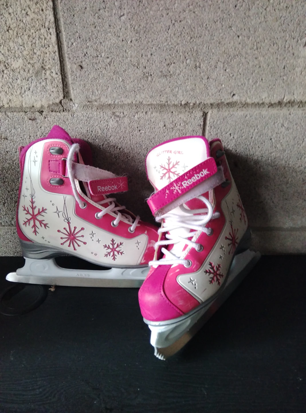 Reebok Glitter Girl Ice Skates - Size 3 - photo 4