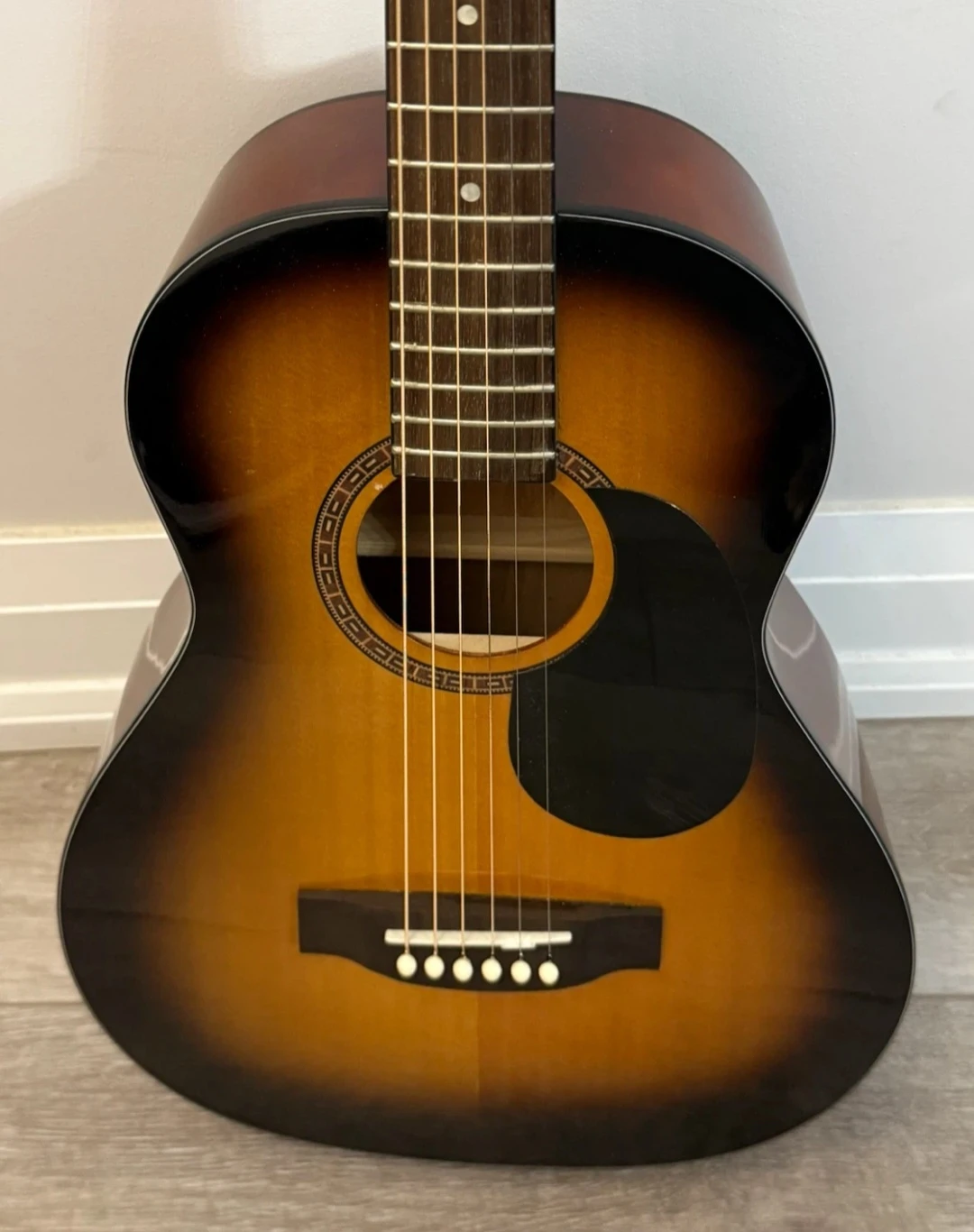 Beaver Creek 3/4 Acoustic Guitar + Gig Bag & Picks ($50) - photo 3