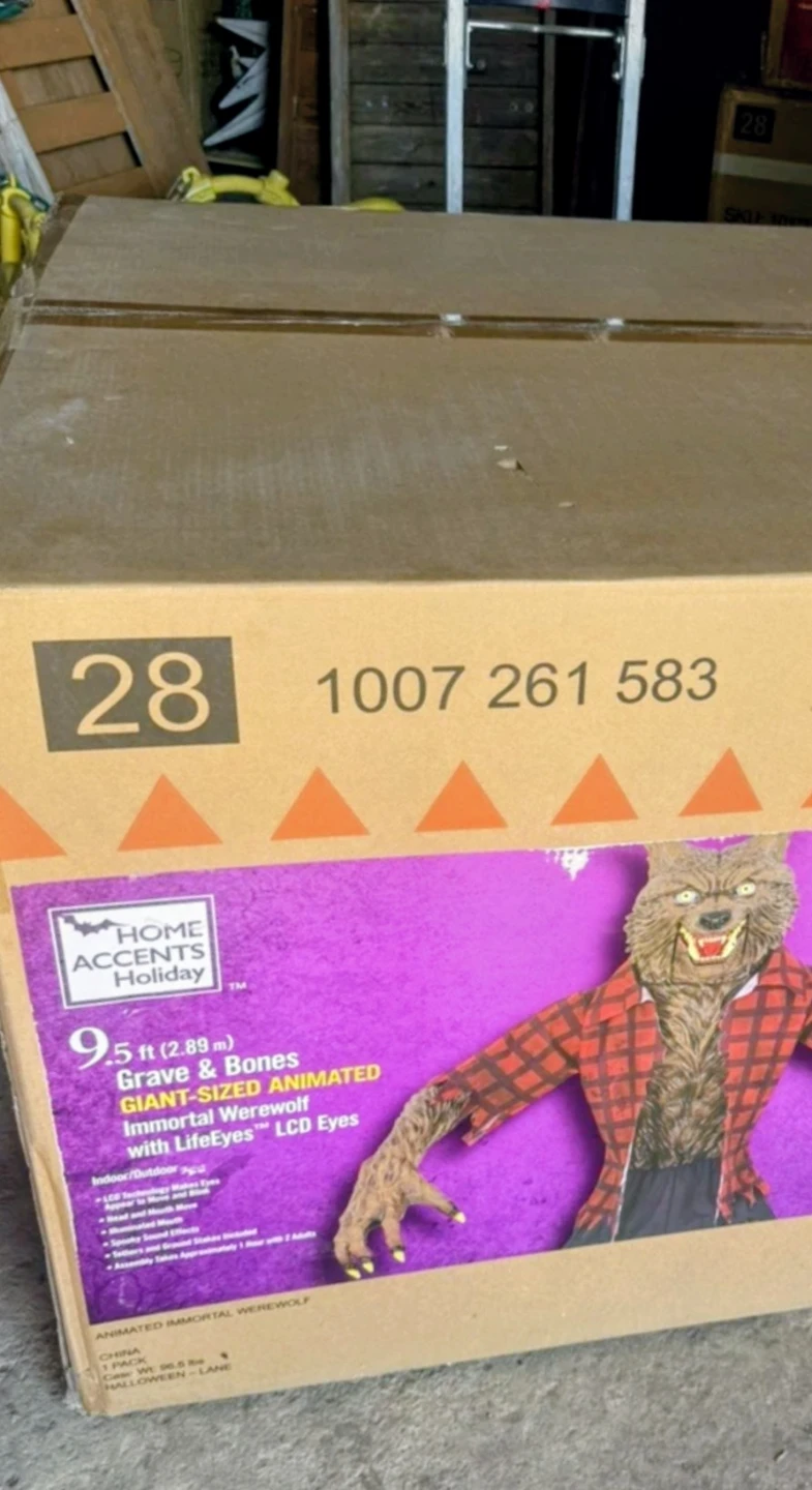 Home Accents Holiday 9.5ft Animated Werewolf - photo 3