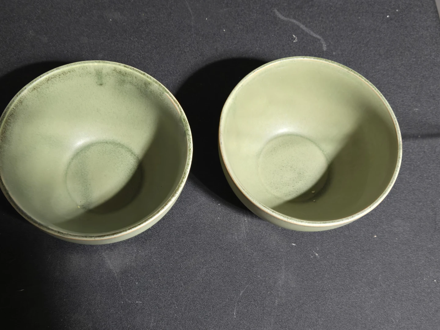Set of 2 Green Ceramic Bowls