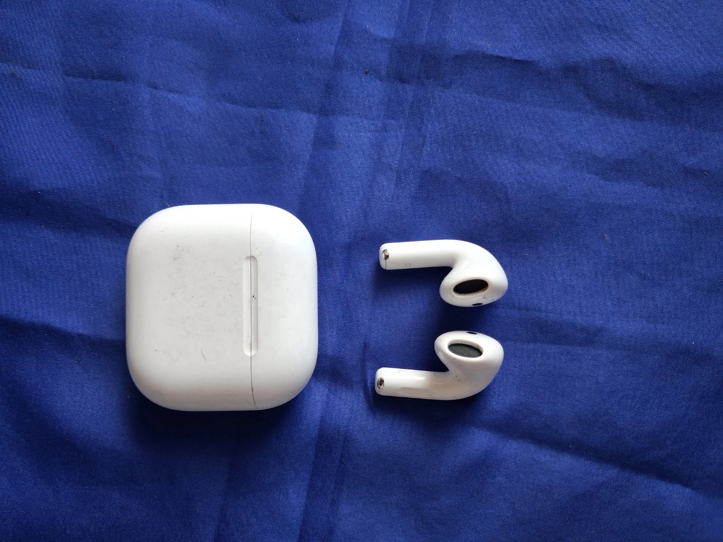 Apple AirPods 4th Generation with ANC - photo 5