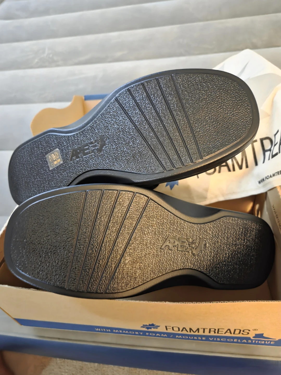 Foamtreads Doctor 2 Black Shoes Size 9.5 ED - photo 2