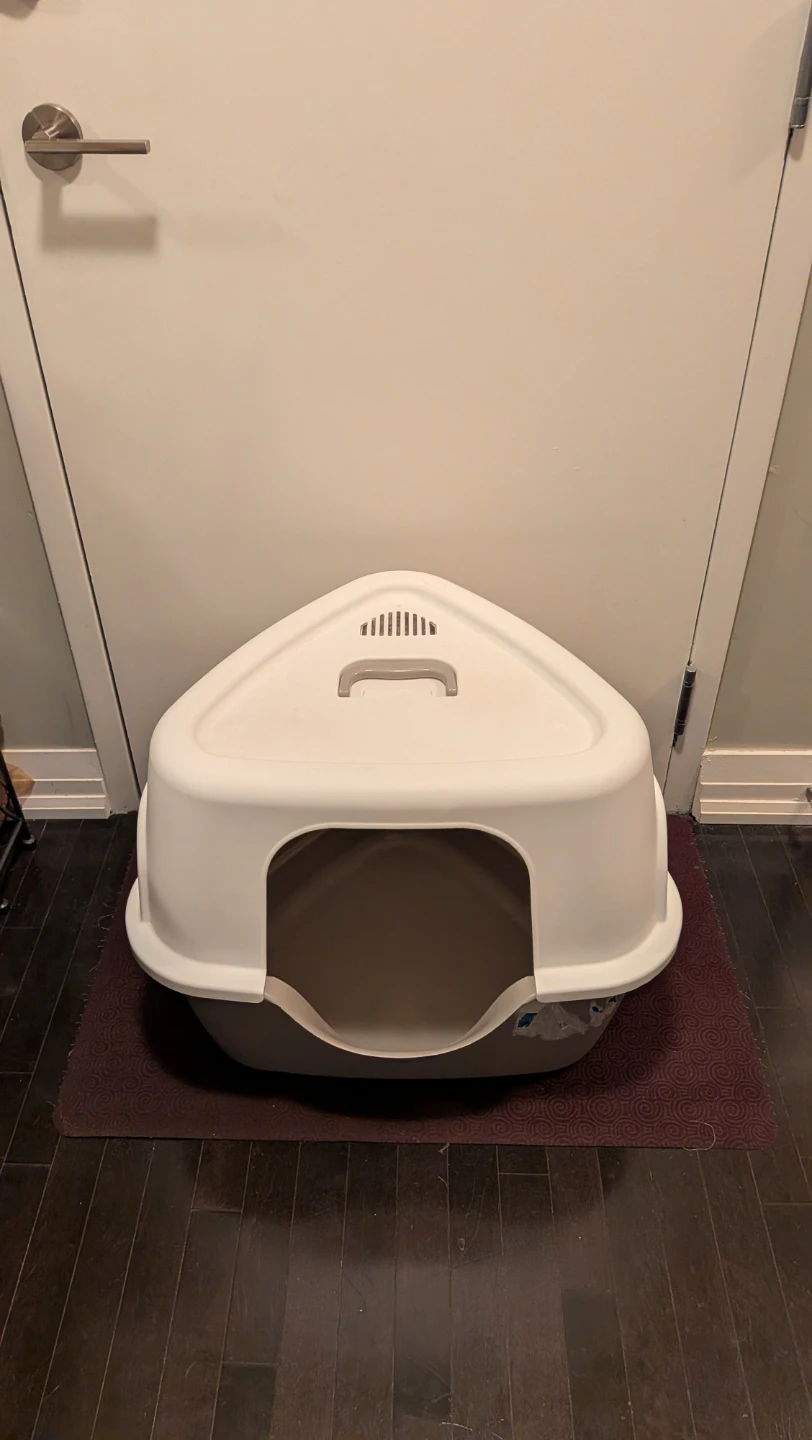 Corner Cat Litter Box
