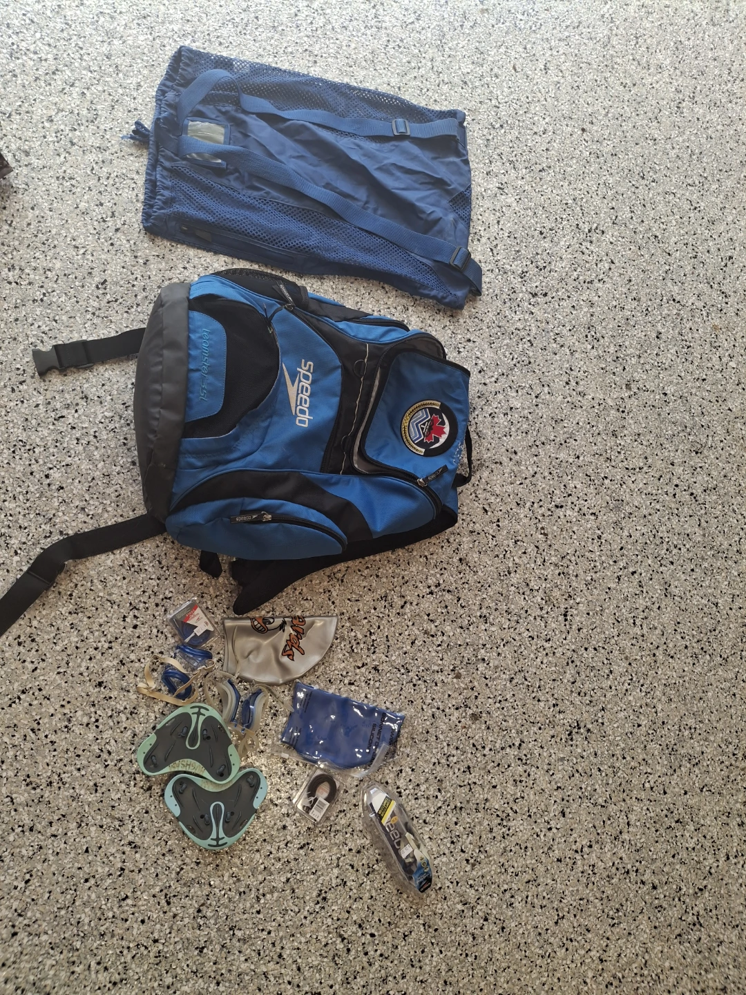 Speedo Teamster 35L Swimming Backpack Bundle