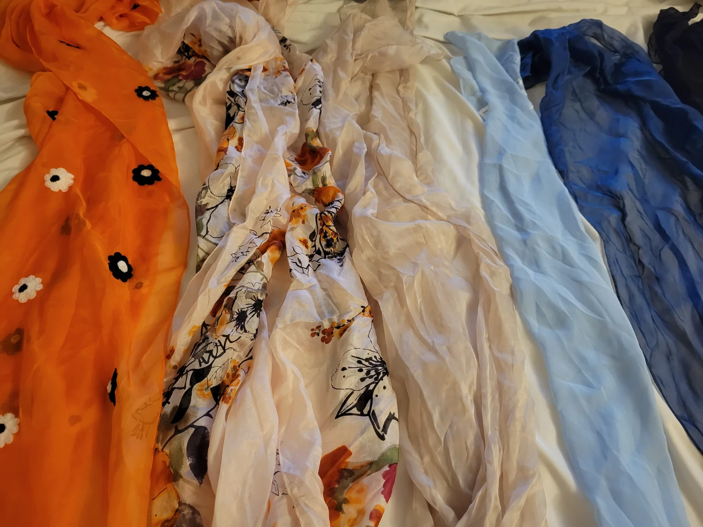 Set of 8 Assorted Fashion Scarves - photo 3