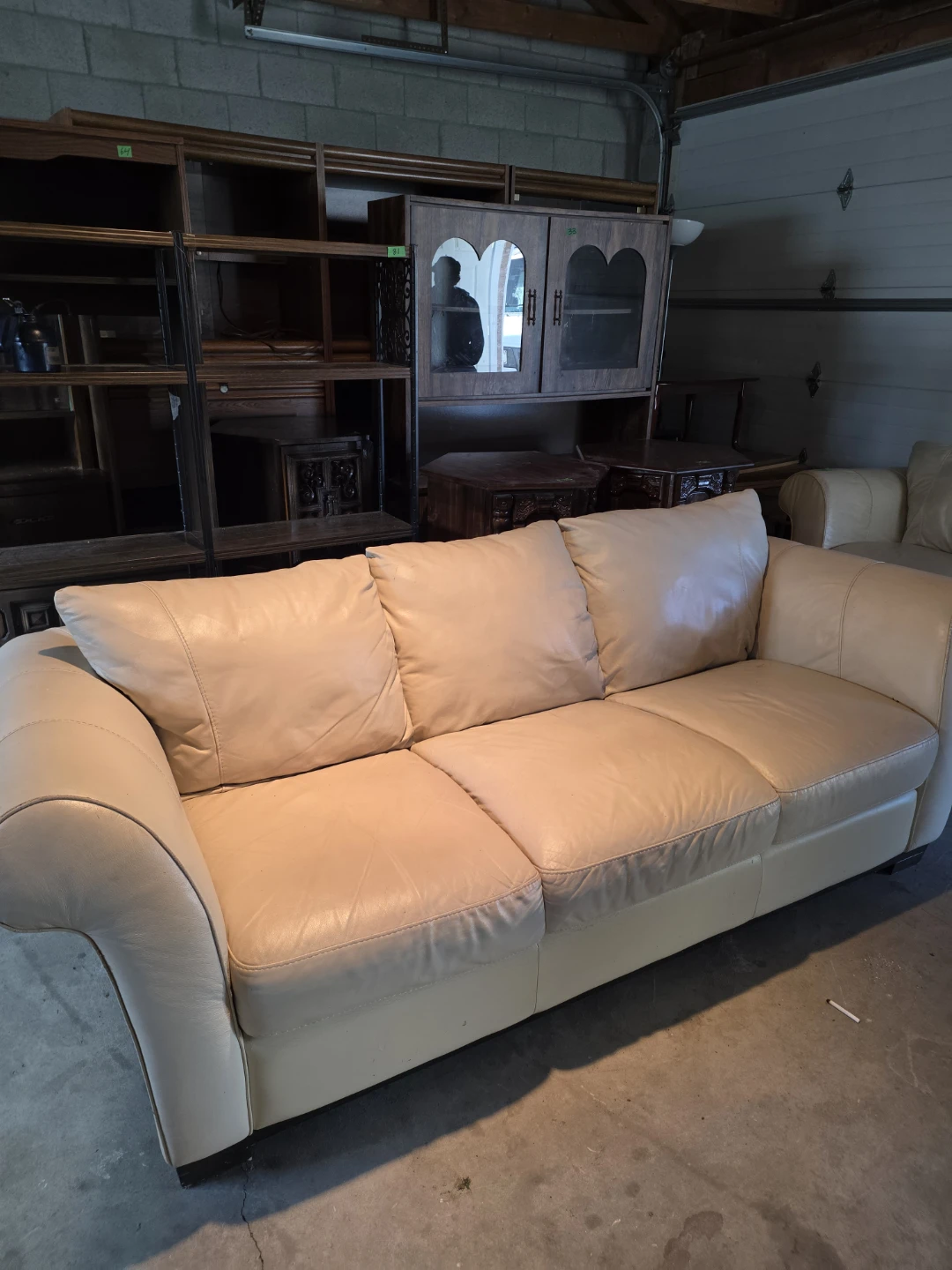 Cream leather sofa - photo 3