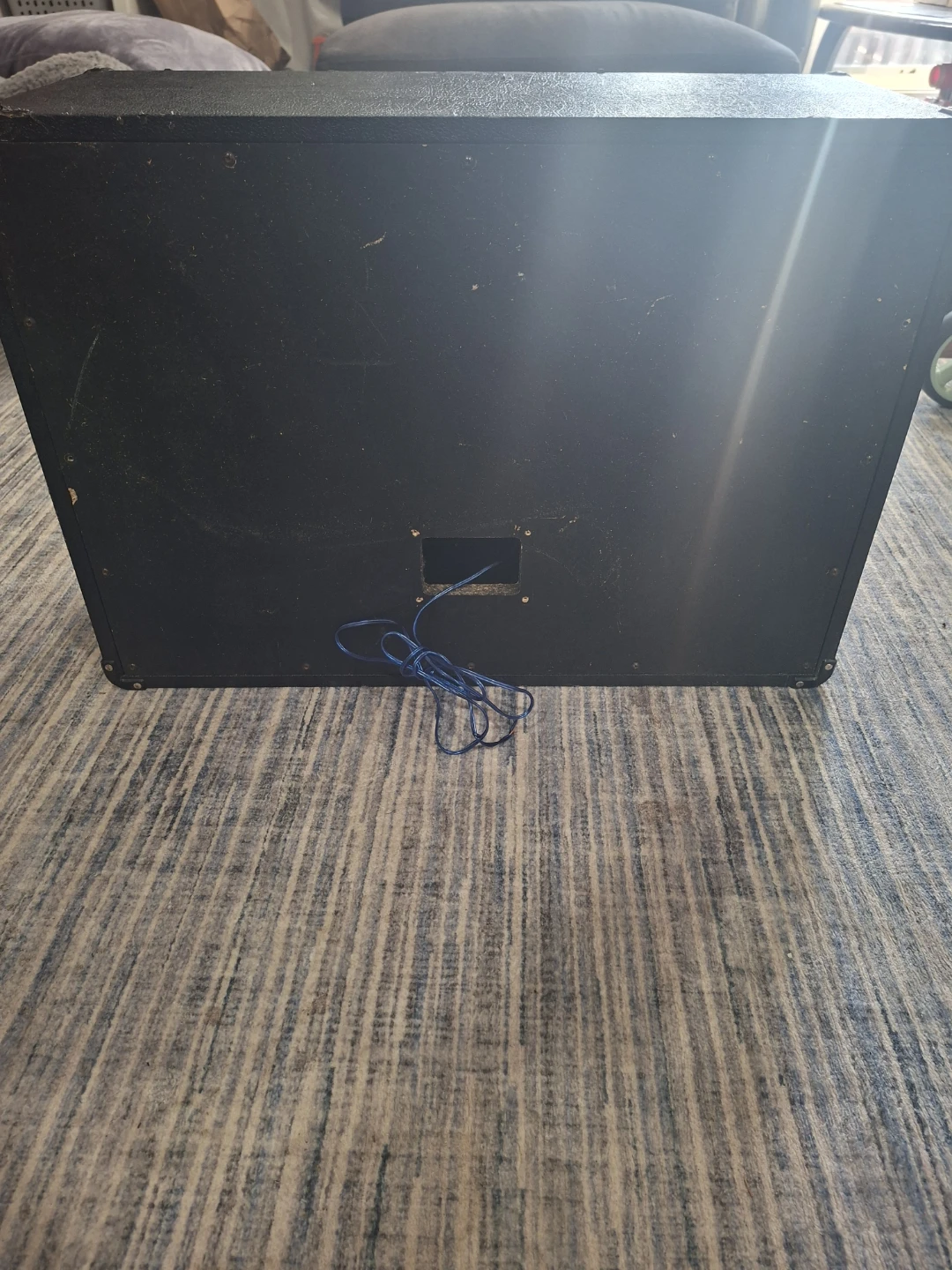 Marshall Guitar Speaker Cabinet - photo 2