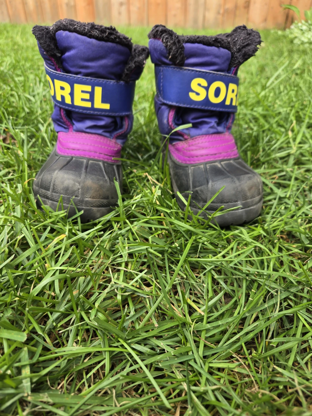 Sorel Kids Winter Boots size 7 - photo 3