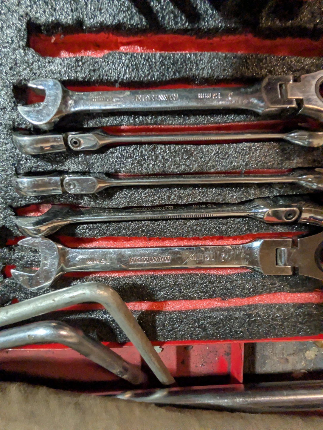 +$800 in tools - photo 2