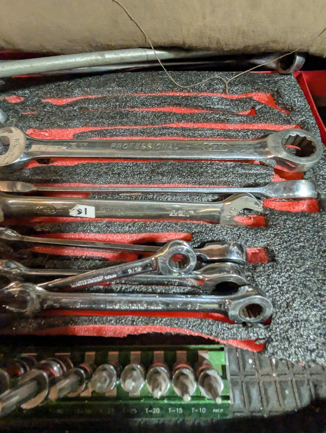 +$800 in tools - photo 3