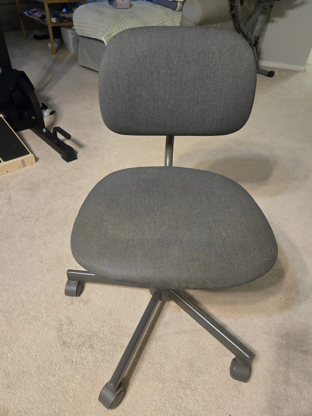 Grey rolling office chair - photo 2