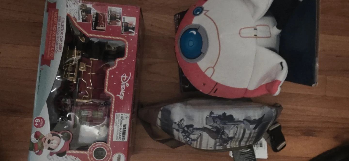 Star Wars and Disney Mickey Mouse Train Collector Set - photo 2