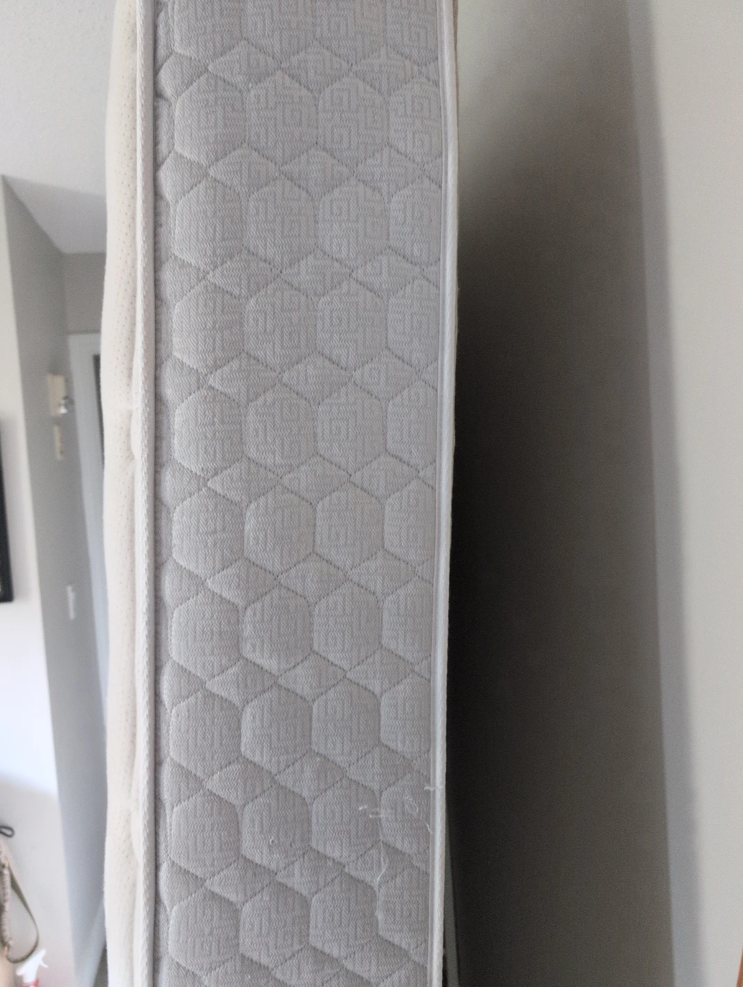 Queen White Mattress - photo 2