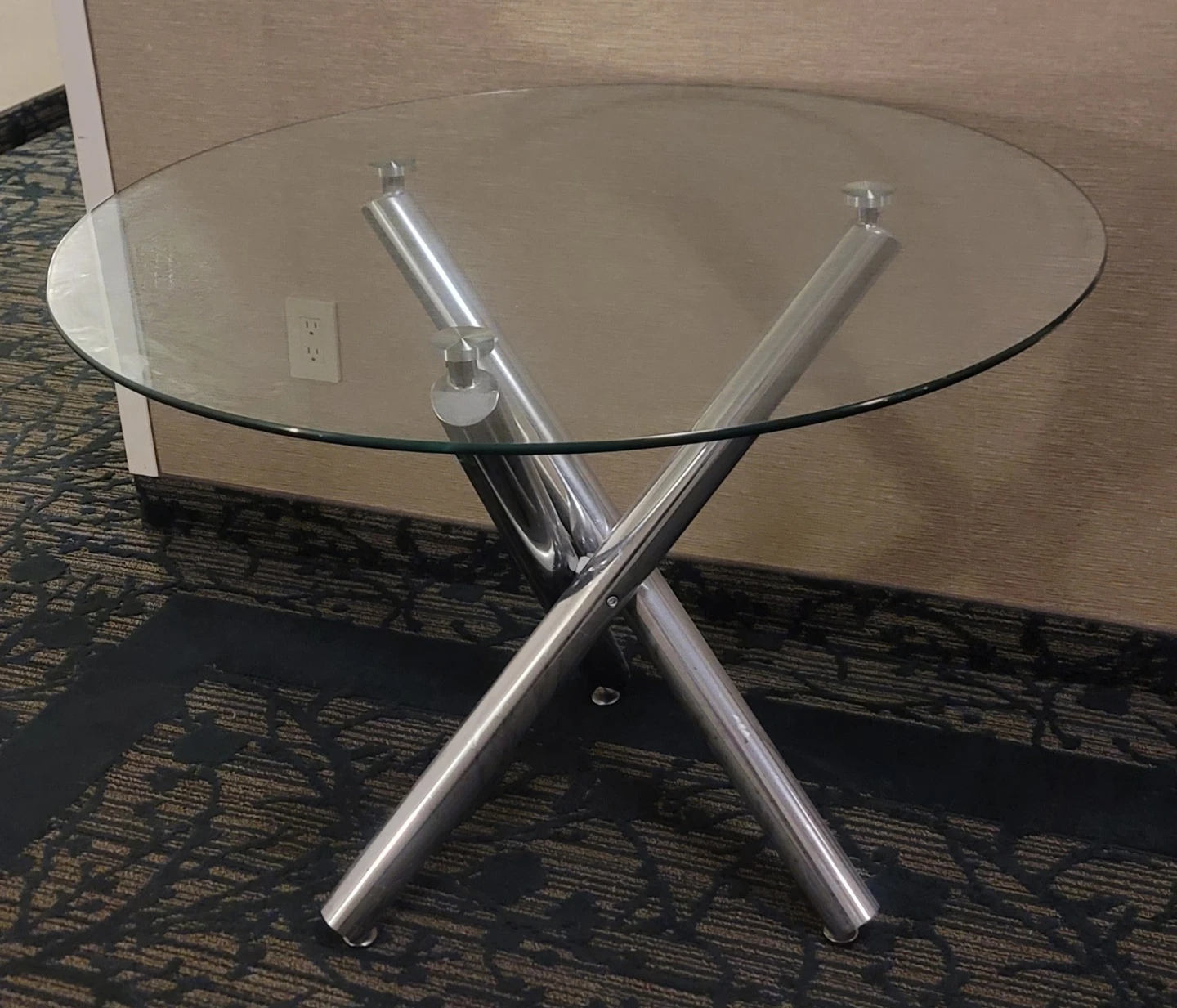 Round Glass Side Table - photo 2