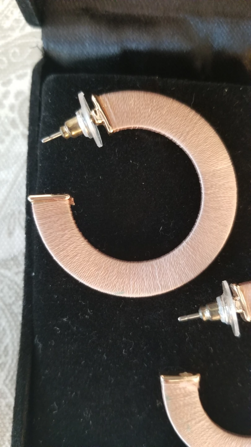 Rose gold tone hoop earrings - photo 4