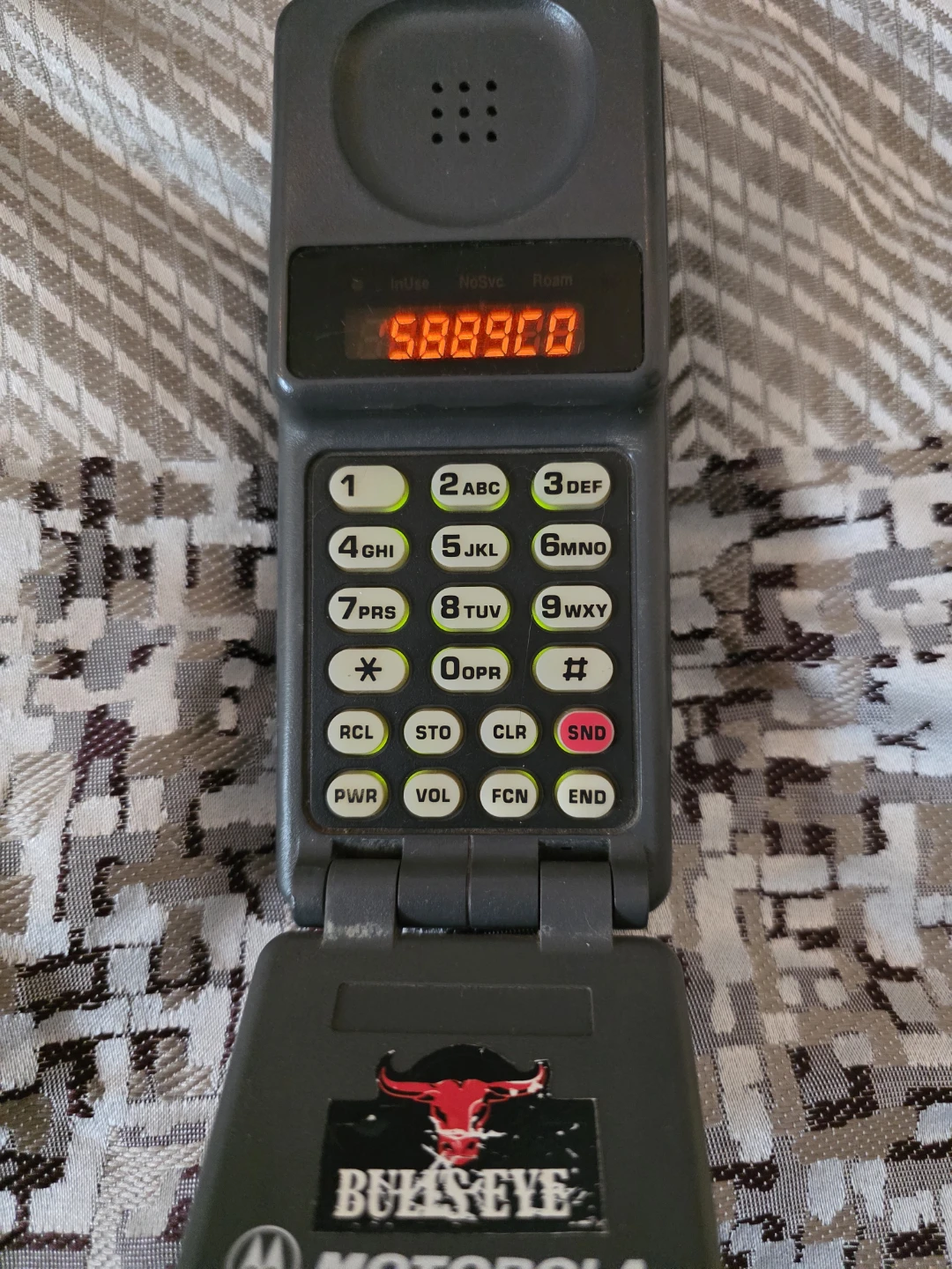 📞 90s Tech: Working Twin Motorola Brick Phones & Dock Bundle - photo 2