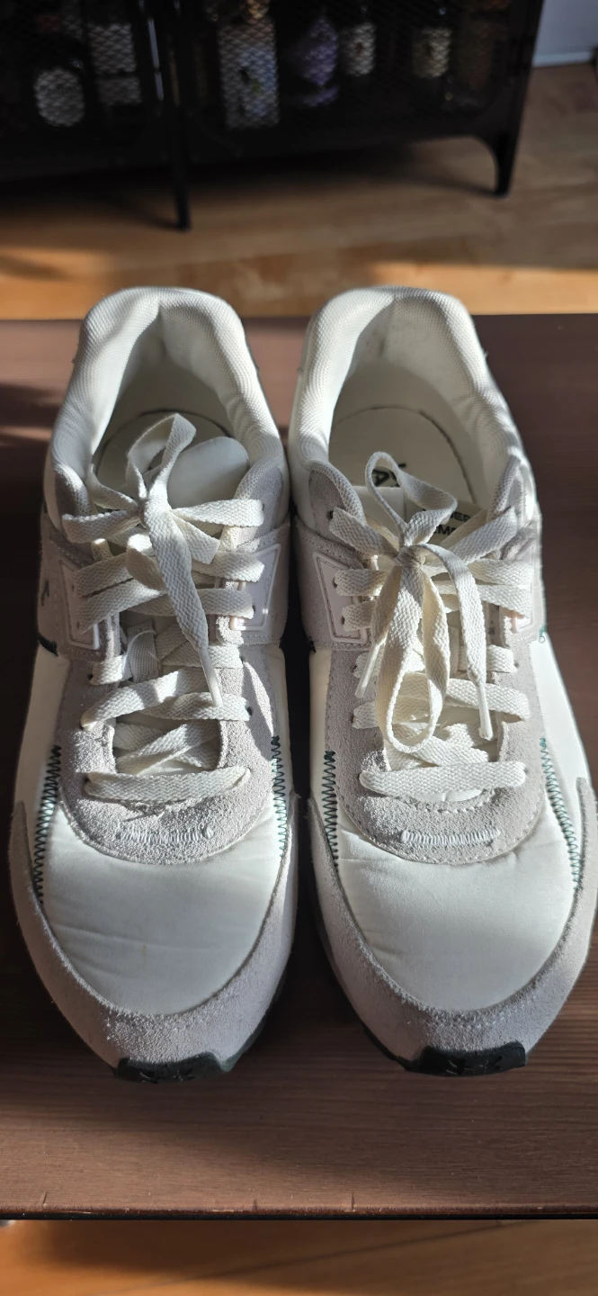 Under Armour cream and green sneakers - photo 2
